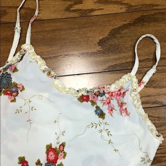 Lucy Love Boho floral copped tank top with side tie (Medium) - Picture 9 of 9